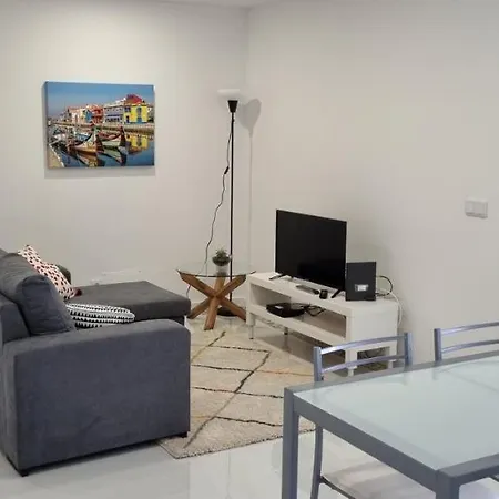 Rosa D'aveiro أفيرو