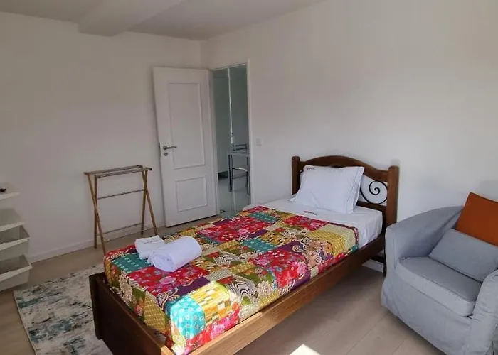 Rosa D'aveiro אבאירו