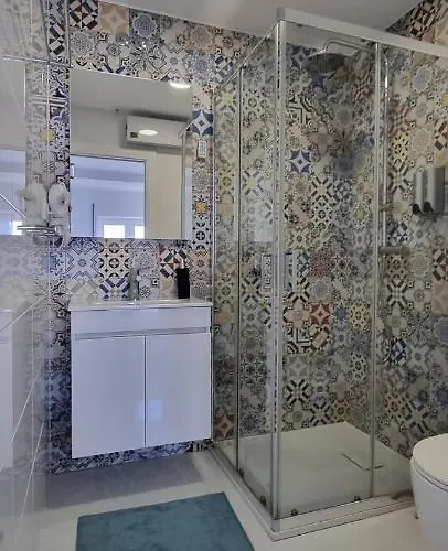 Rosa D'aveiro אבאירו