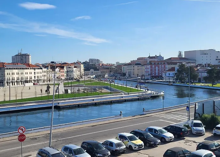 Rosa D'aveiro אבאירו